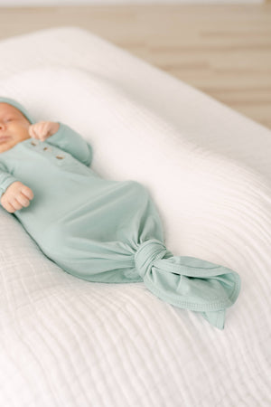 Knotted Baby Gown & Hat: Mint