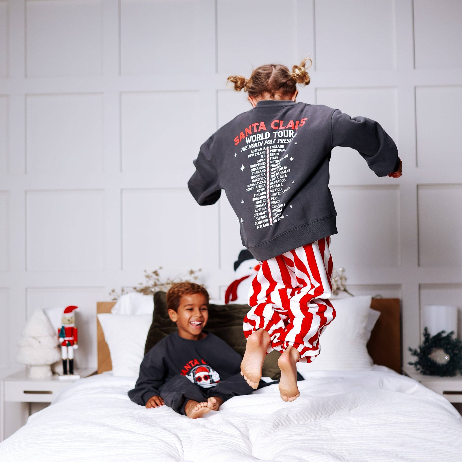 SANTA WORLD TOUR | IN CHARCOAL | oversized drop shoulder | KIDS: CHARCOAL PULLOVER